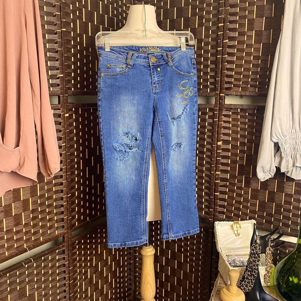 Sale  2 for $10 South Pole cropped distressed shredded jeans embroidered 3